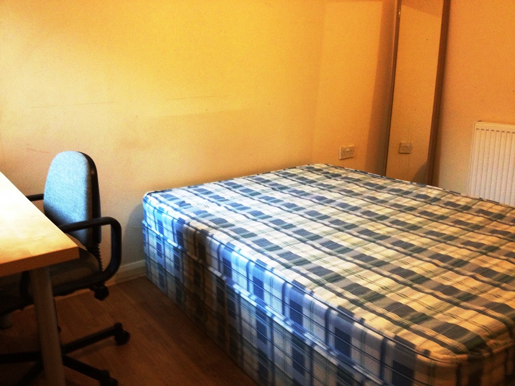 8 Bed Shared Student House, Hyde Park, Leeds, Richmond Mount LS6